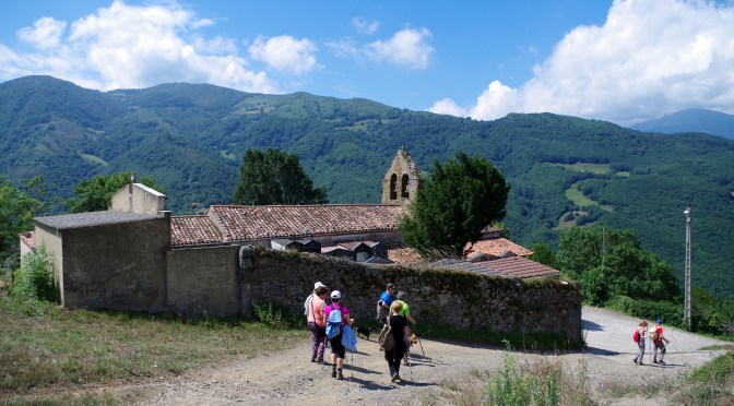 Ruta: «Baxo’l Camín Real Viiyu. De les villes altes a La Pola»